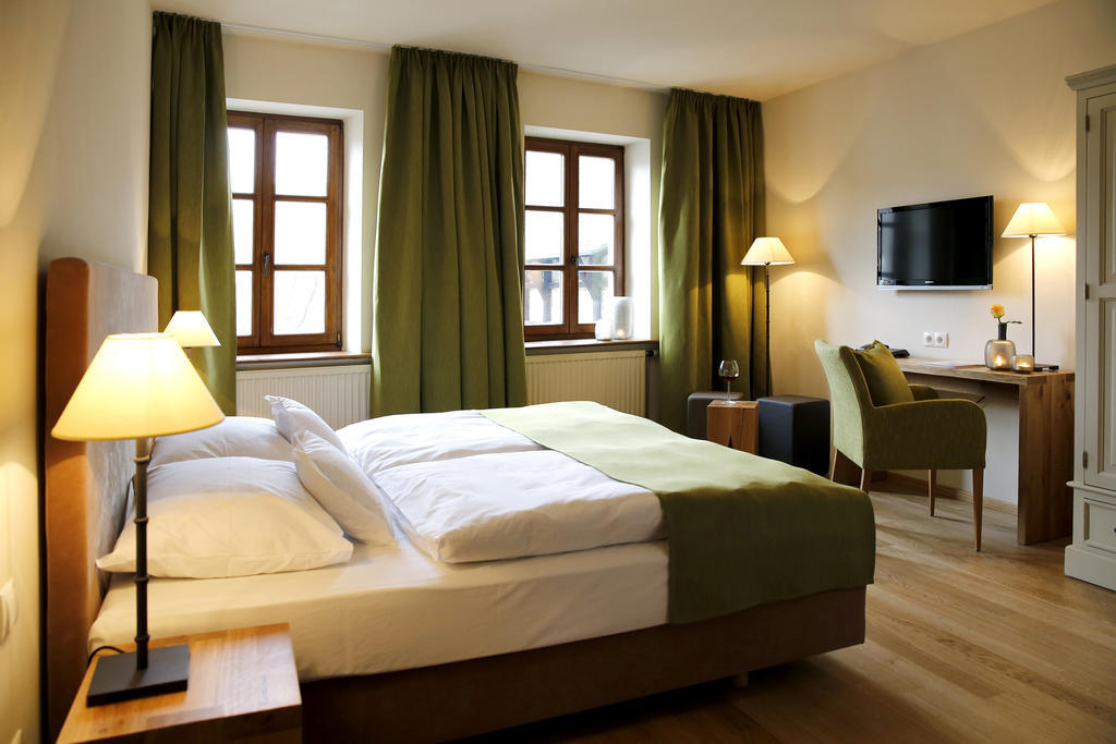 Hotel Weinkastell Zum Weissen Ross à Kallstadt Chambre photo